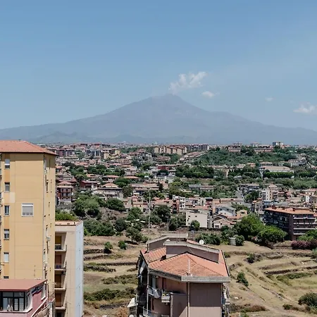 Apartmán Etna View Superior Flat With Terrace And Jacuzzi *