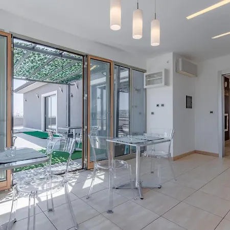 Etna View Superior Flat With Terrace And Jacuzzi * Katánie